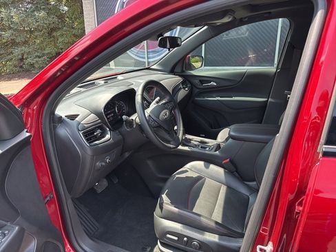 Used 2023 Chevrolet Equinox RS w/ RS Leather Package image 22