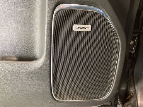 Used 2014 GMC Sierra 1500 SLT w/ SLT Preferred Package image 13