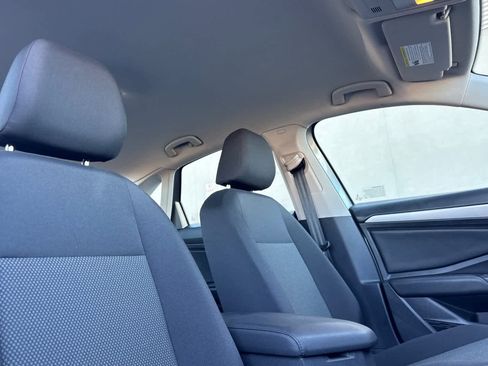 Used 2020 Volkswagen Jetta S image 16