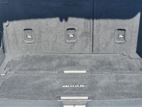 Used 2023 Nissan Rogue Platinum w/ Platinum Premium Package image 13