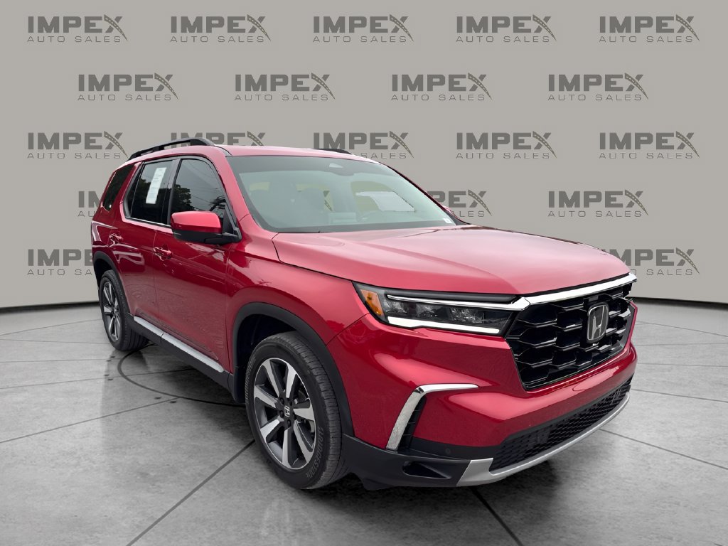 Used 2025 Honda Pilot Touring image 7