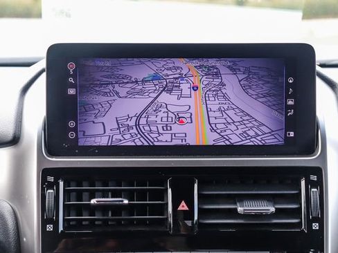 Certified 2023 Lexus GX 460 Premium AWD/4WD image 16
