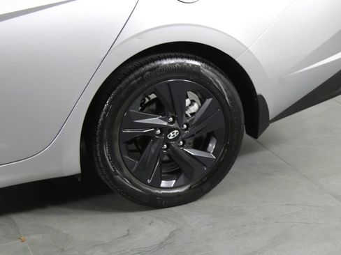 Certified 2023 Hyundai Elantra SEL FWD image 14