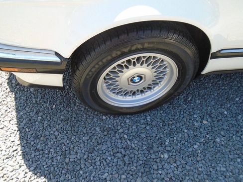 Used 1994 BMW 740i RWD image 10