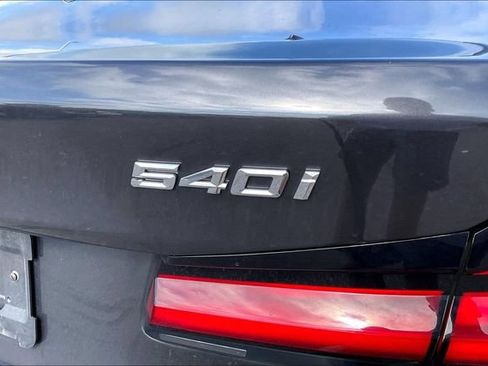 Used 2021 BMW 540i xDrive w/ M Sport Package AWD/4WD image 23