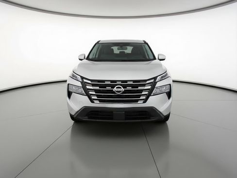 Used 2025 Nissan Rogue SV AWD/4WD image 2