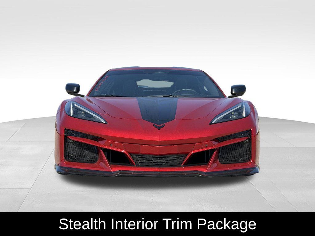 Used 2025 Chevrolet Corvette E-Ray w/ Stealth Interior Trim Package AWD/4WD image 4