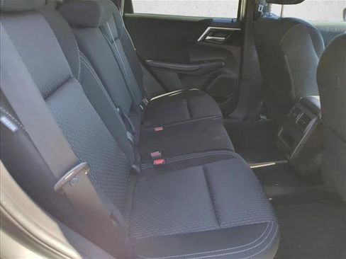 Used 2022 Mitsubishi Outlander ES image 22