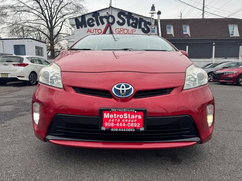 Used 2014 Toyota Prius Three image 2