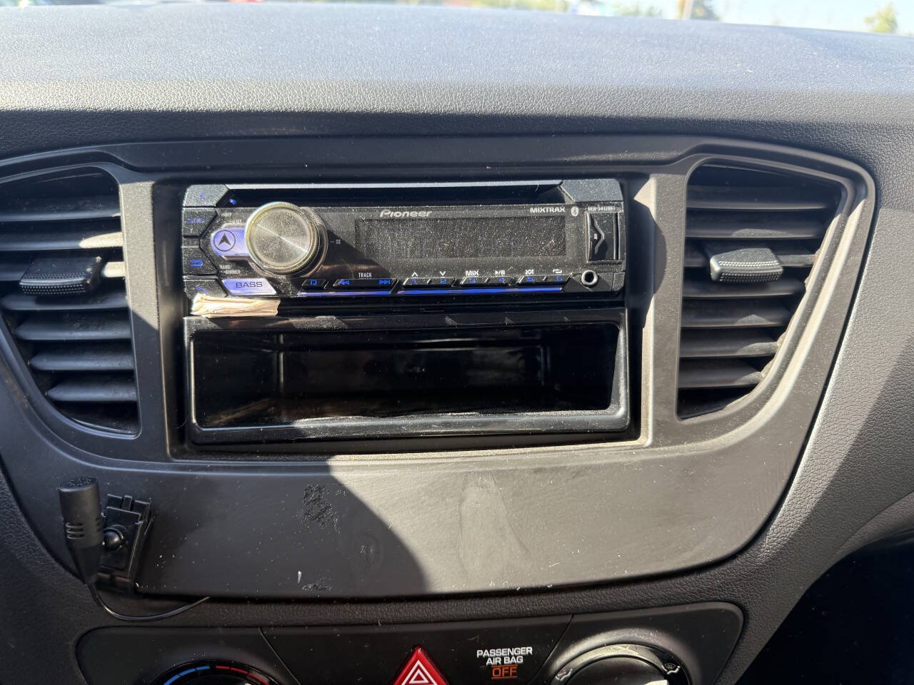 Used 2021 Hyundai Accent SE FWD image 24