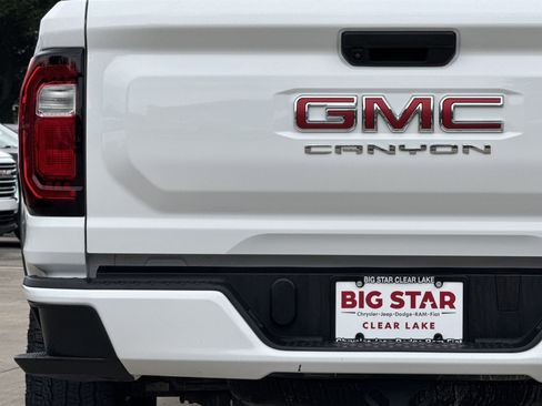 Used 2024 GMC Canyon Elevation image 13