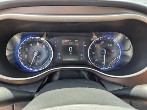 Used 2021 Chrysler Voyager Lxi FWD image 31