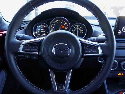 Used 2022 MAZDA MX-5 Miata Grand Touring image 17