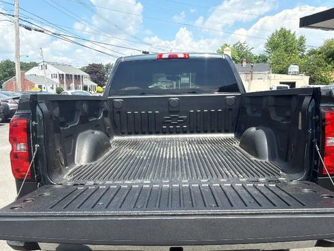 Used 2017 Chevrolet Silverado 1500 LT w/ All Star Edition AWD/4WD image 9