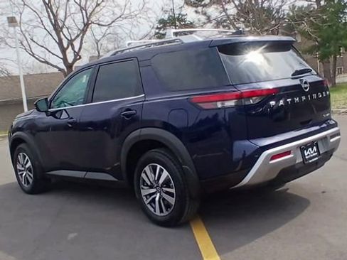 Used 2023 Nissan Pathfinder SL image 9