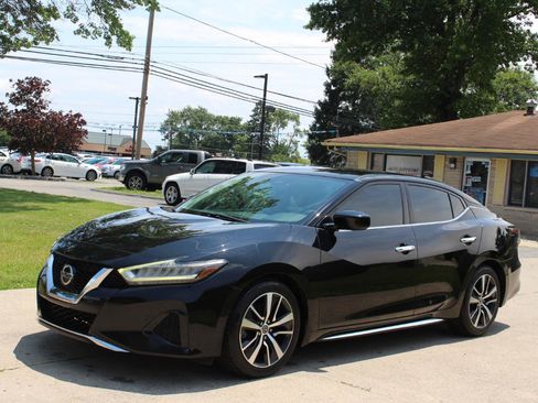 Used 2019 Nissan Maxima 3.5 S w/ Floor Mat Group FWD image 5