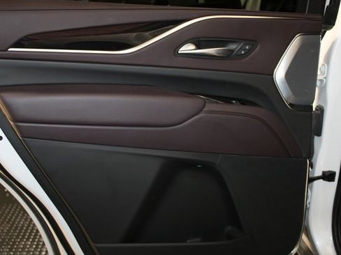 Used 2022 Cadillac Escalade Premium Luxury Platinum image 34