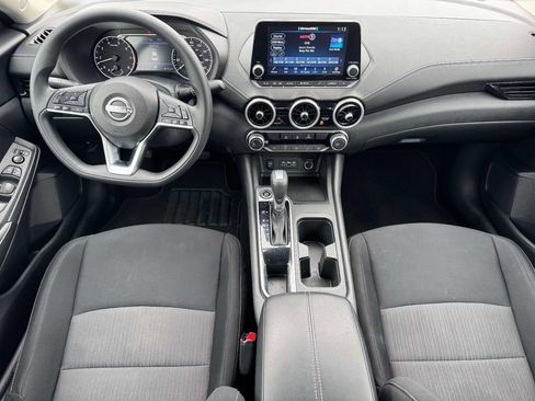 Used 2025 Nissan Sentra SV FWD image 12