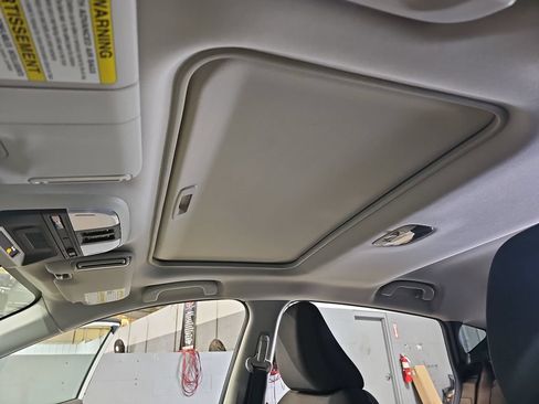New 2026 Subaru Crosstrek 2.5i Premium AWD/4WD image 31
