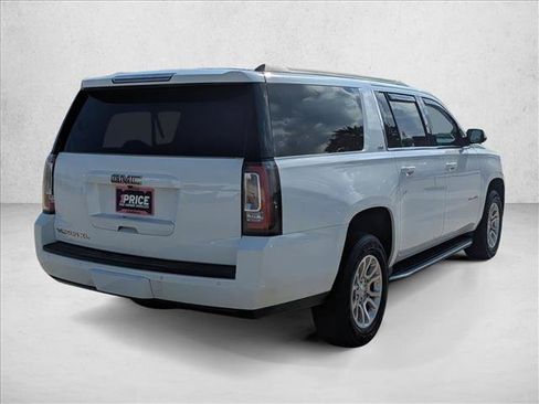 Used 2019 GMC Yukon XL SLT image 5