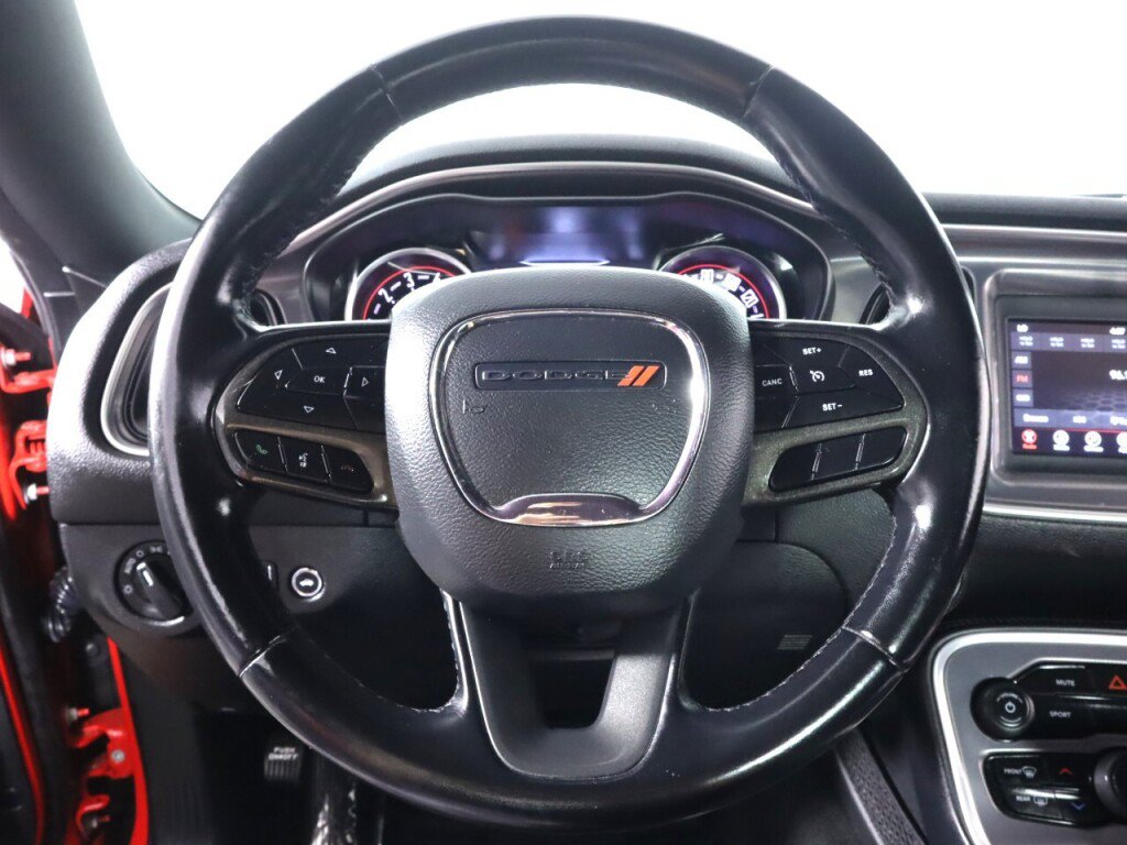 Used 2021 Dodge Challenger SXT RWD image 11