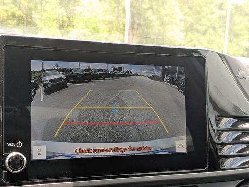 Used 2025 Toyota Camry LE FWD image 20