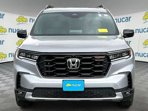 New 2025 Honda Pilot TrailSport image 3