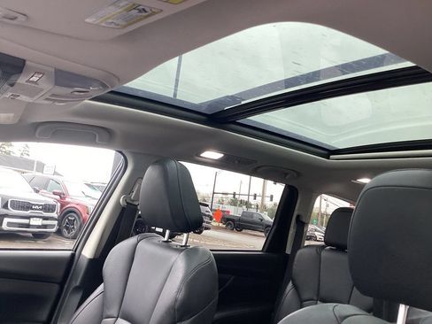 Used 2021 Subaru Ascent Limited w/ Technology Package AWD/4WD image 13