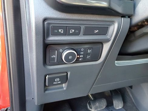 Certified 2022 Ford F150 XLT w/ Equipment Group 302A High image 18