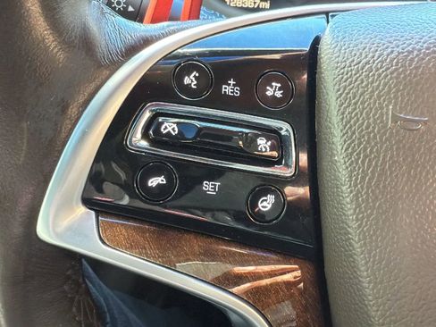 Used 2013 Cadillac XTS Platinum w/ Driver Assist Package image 12