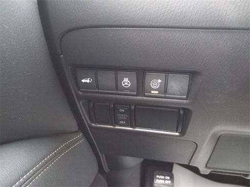 Used 2024 Nissan Armada Platinum w/ Captain's Chairs Package image 28