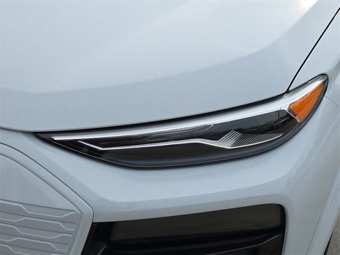 Certified 2025 Audi Q6 e-tron Premium w/ Convenience Package image 32