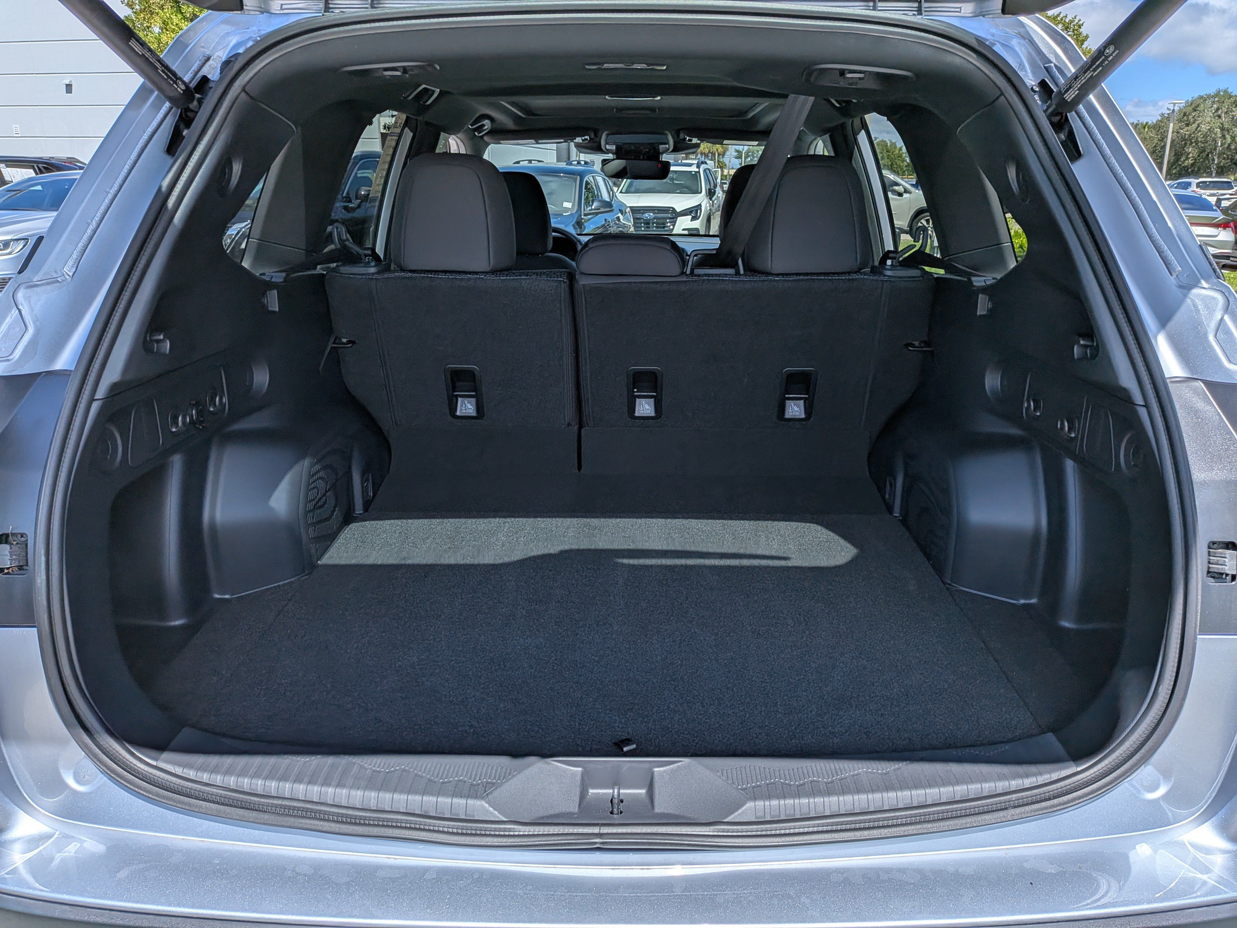 Used 2026 Subaru Forester Premium AWD/4WD image 13