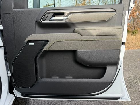 New 2026 Chevrolet Silverado 2500 ZR2 image 33