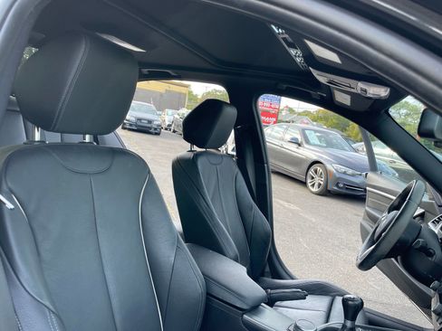 Used 2018 BMW 340i xDrive Sedan w/ Premium Package image 18