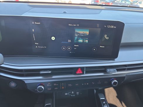 Used 2024 Kia Sorento S image 15