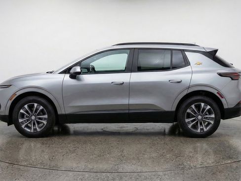 Used 2025 Chevrolet Equinox LT image 5