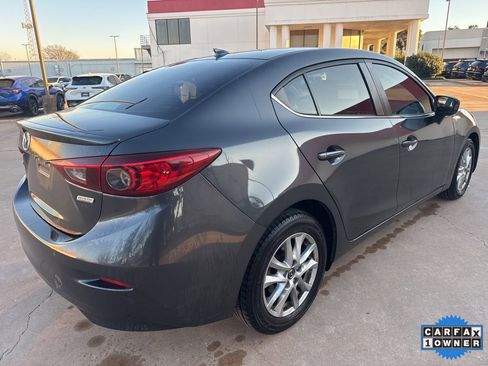 Used 2016 MAZDA MAZDA3 i Grand Touring image 5