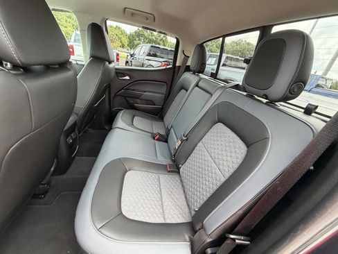 Used 2019 Chevrolet Colorado Z71 RWD image 17