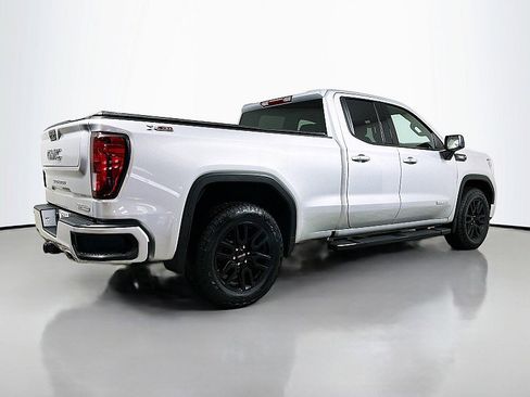 Used 2022 GMC Sierra 1500 Elevation w/ LPO, Elevation Black Package image 7