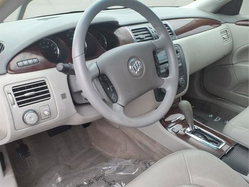 Used 2008 Buick Lucerne CXL image 7