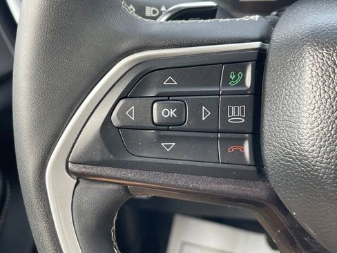 Used 2023 Jeep Grand Cherokee L Laredo w/ Luxury Tech Group I AWD/4WD image 8