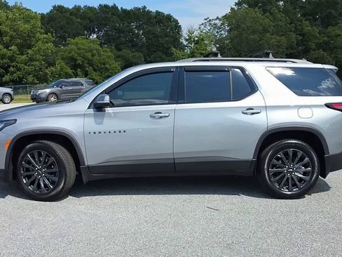 Certified 2023 Chevrolet Traverse RS w/ LPO, Floor Liner Package AWD/4WD image 5
