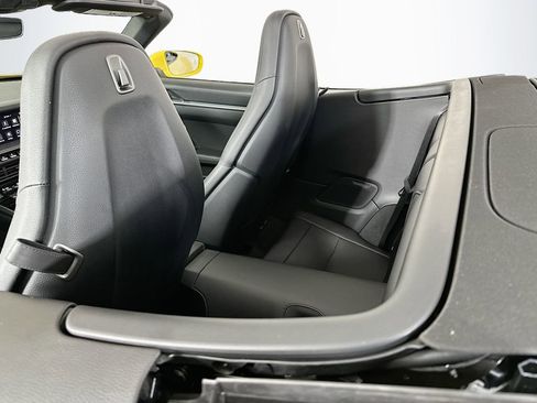 Used 2022 Porsche 911 Carrera image 24