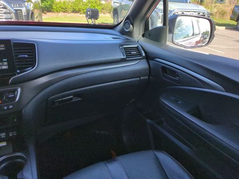 Used 2023 Honda Passport TrailSport image 16