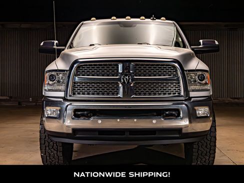 Used 2017 RAM 3500 Laramie w/ Cold Weather Group AWD/4WD image 4