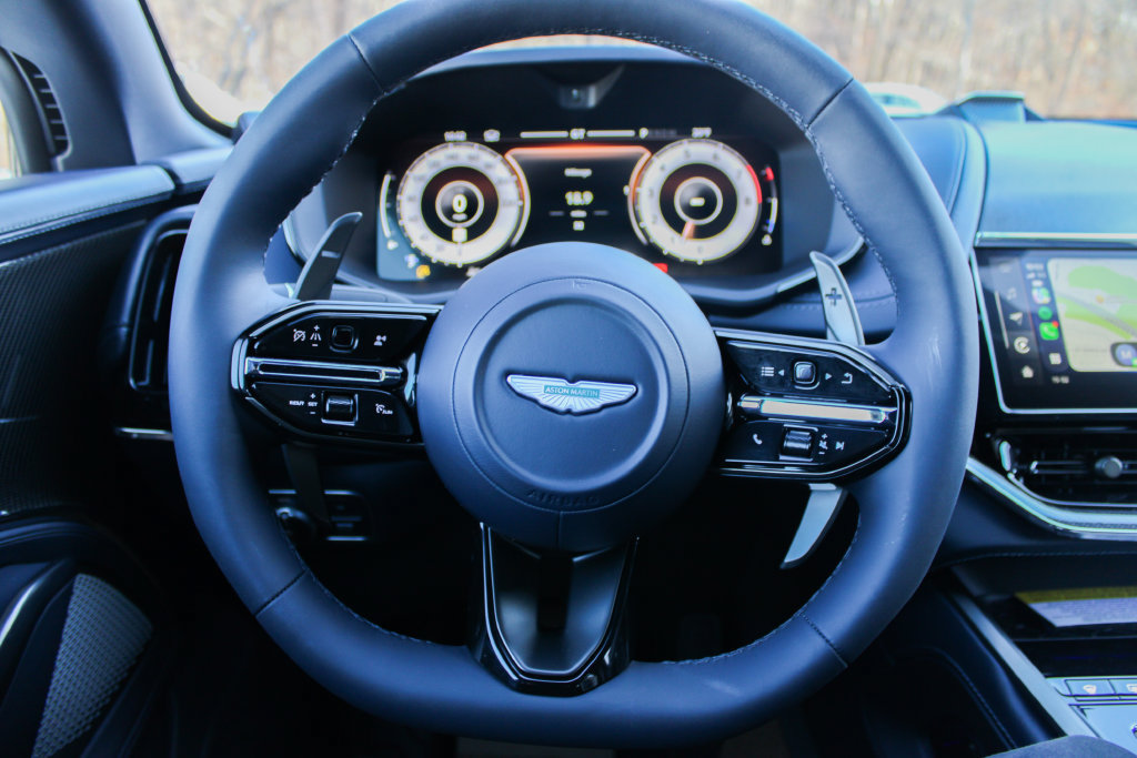 Used 2026 Aston Martin DBX 707 AWD/4WD image 16