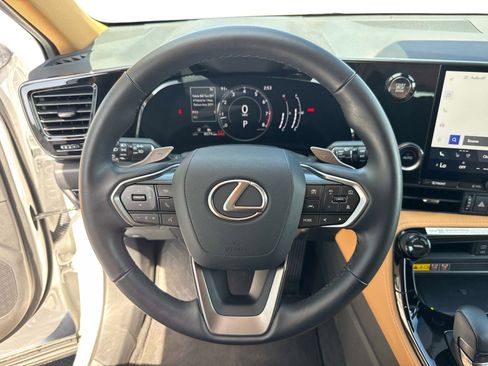 Used 2025 Lexus NX 250 FWD w/ Towing Package (2000 Lbs) image 29