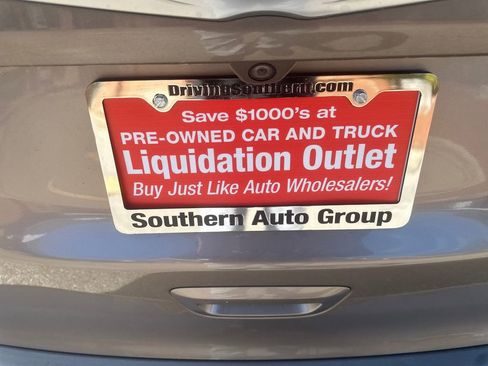 Used 2018 Chrysler Pacifica Touring-L w/ Premium Audio Group image 20