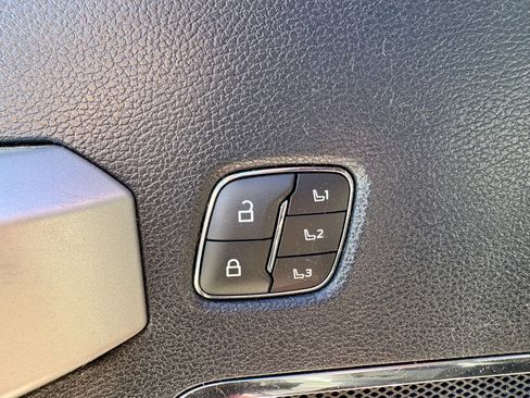 Used 2022 Ford F250 Lariat w/ Lariat Ultimate Package image 14